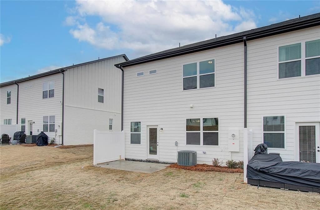 Building Photo - 4561 Cypress Pk Dr