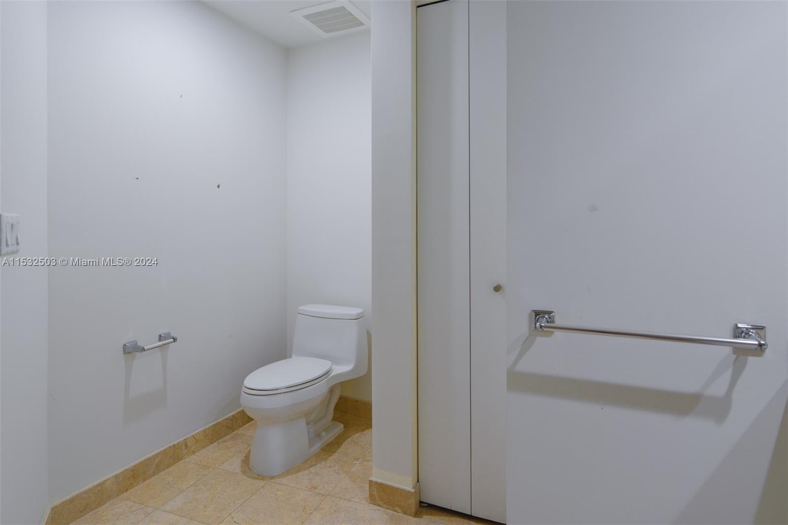 Building Photo - 901 Brickell Key