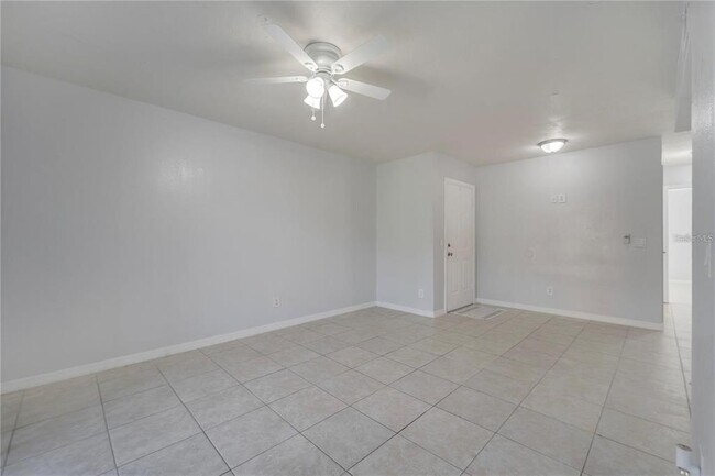 Building Photo - 9942 Turf Way