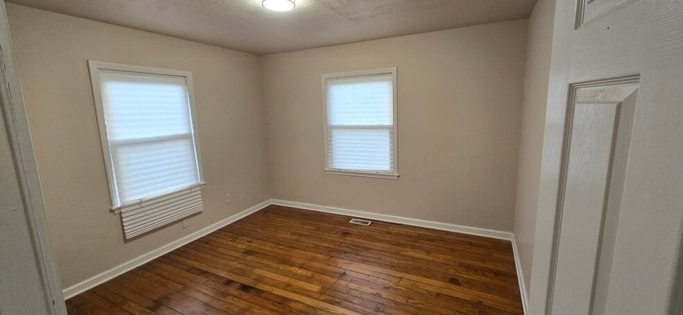 Building Photo - 2112 Patterson Rd