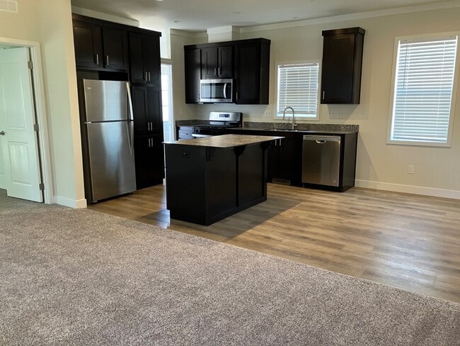 Building Photo - 4200 Maslona Dr