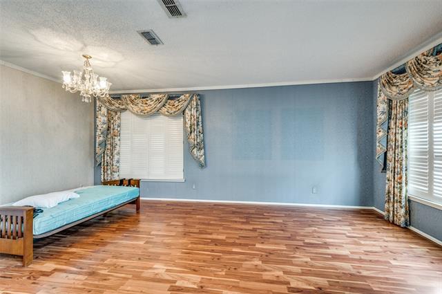 Building Photo - 1400 Endicott Dr