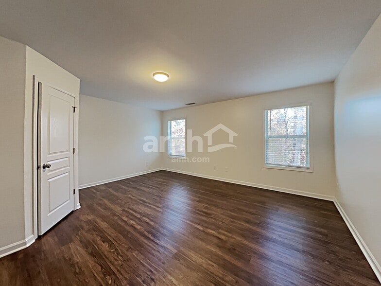 Building Photo - 1661 Stoney Chase Dr