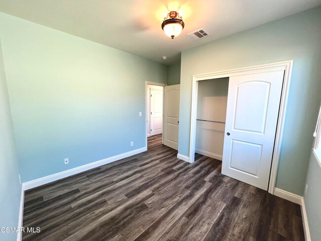 Building Photo - 662 Gerst Dr