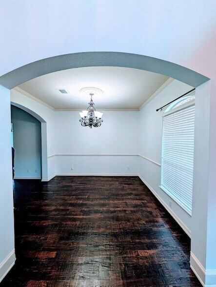 Building Photo - 15702 Crown Cove Ln