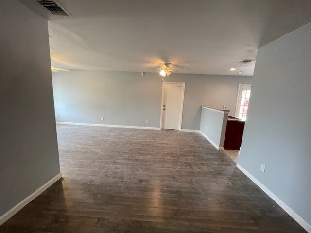 Building Photo - 5815 Castle Lk