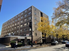 Building Photo - 106 Beaver Plaza - Furnished 2 Bedroom, 1....
