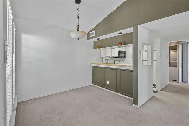 Building Photo - 3101 Townbluff Dr