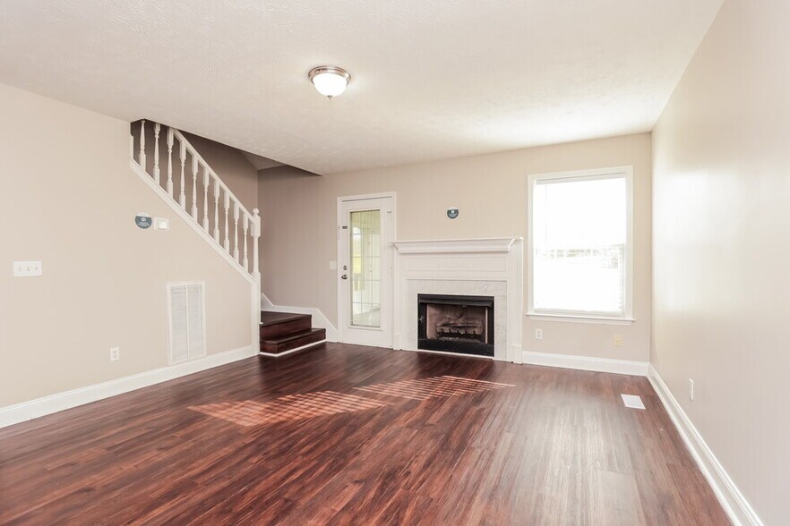 Building Photo - 693 Almondwood Pl