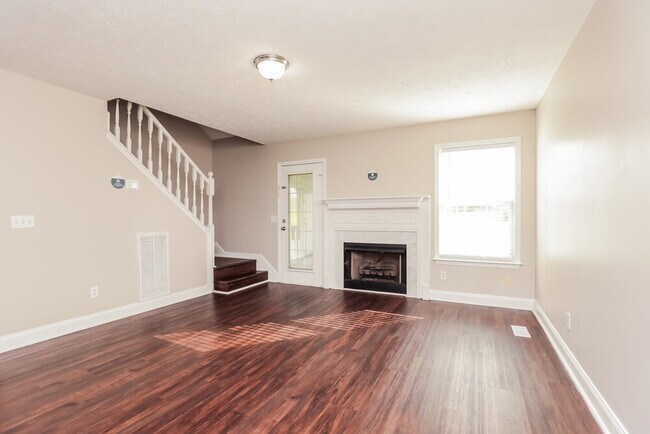 Building Photo - 693 Almondwood Pl
