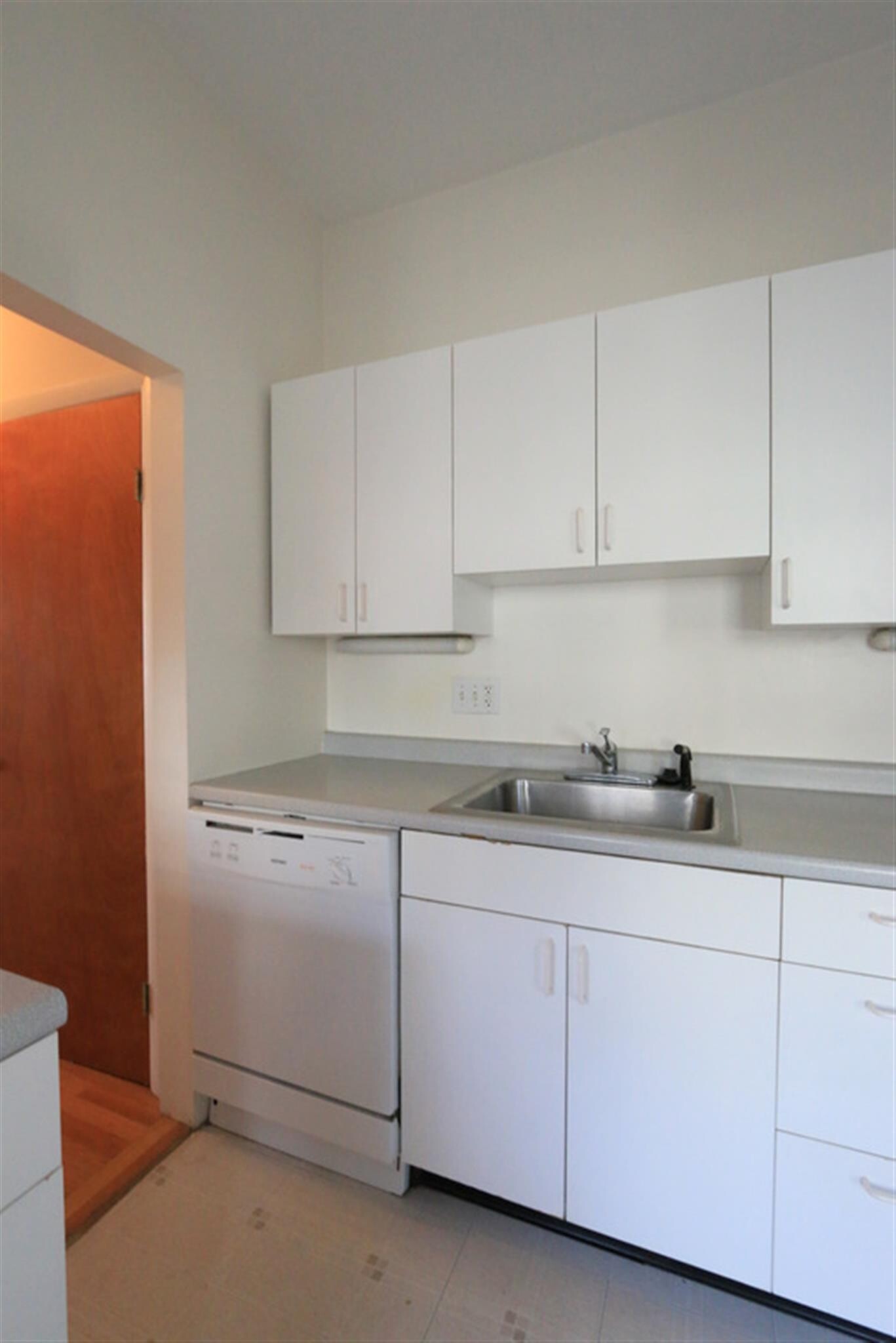 Building Photo - 60 Sacramento St