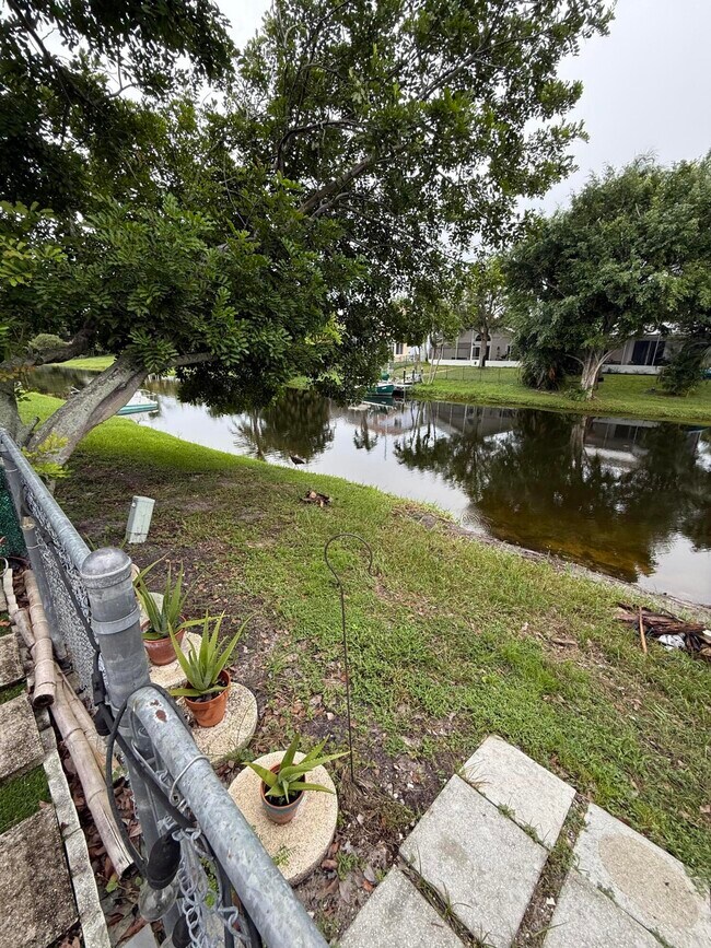 Building Photo - 12394 Westhampton Cir