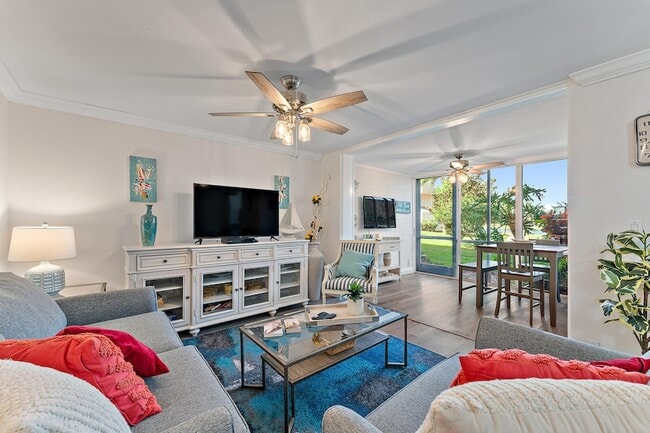 Building Photo - 353 S US Hwy 1