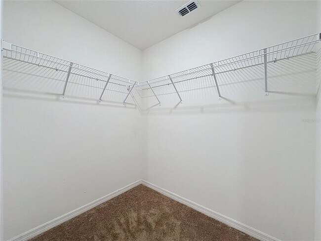 Building Photo - 1407 Hillsborough Way