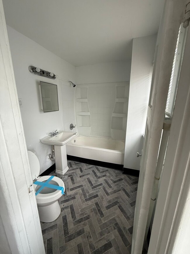Building Photo - Cozy 2BR, 2BA Home for Rent!