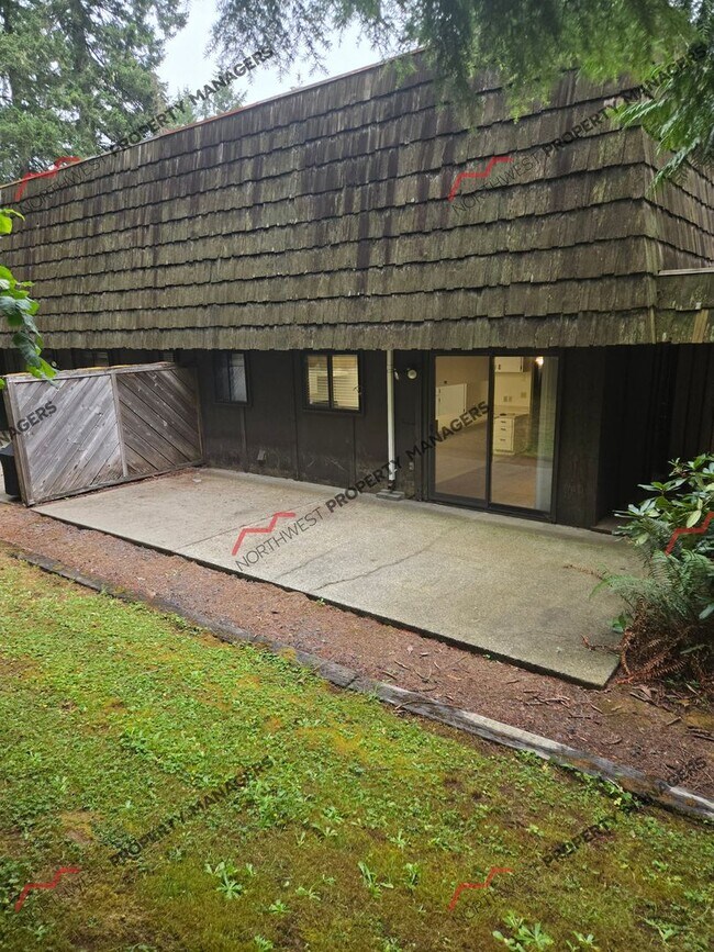 Building Photo - 168 Chilvers Rd