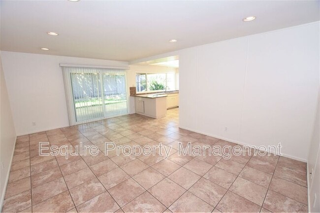 Building Photo - 1035 Woodgate Ct