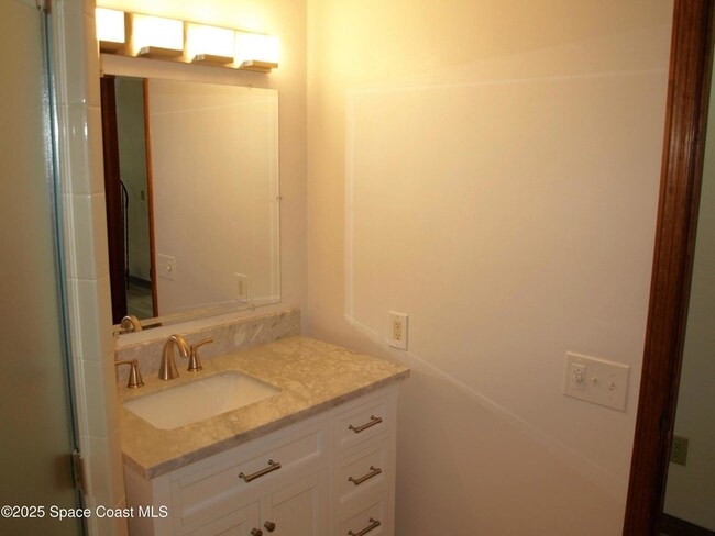 Building Photo - 9015 Wedgewood Pl