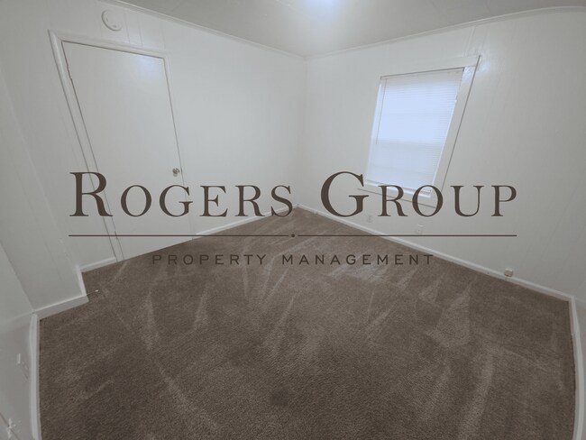 Building Photo - #450 - 530-532 Water St Duplex