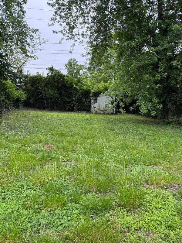 Building Photo - 240 Reasor Dr