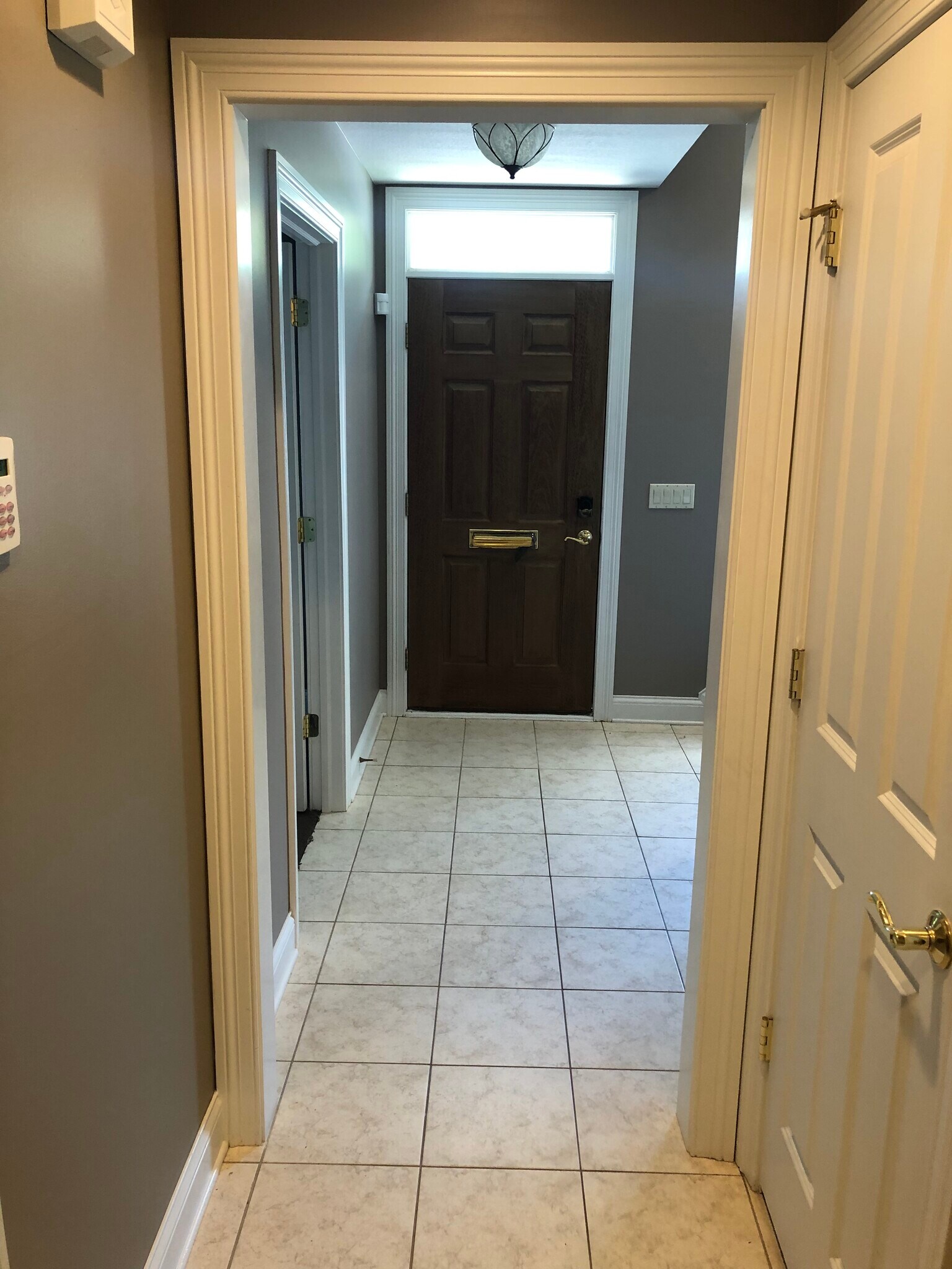 Front Hallway - 19683 Chagrin Blvd