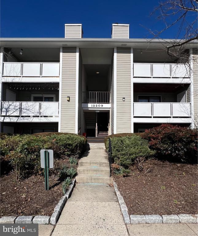 Building Photo - 12209 Peach Crest Dr