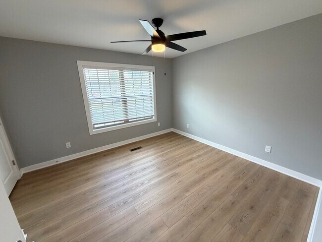 Building Photo - 1615 KY-1247