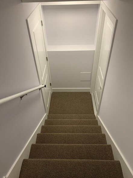 Building Photo - 3706 N Drake Ave