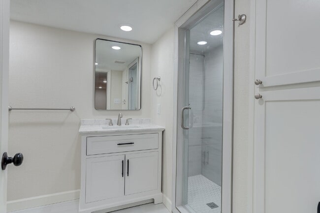 Building Photo - Tech Terrace Pre-Lease for 2026 or available now!