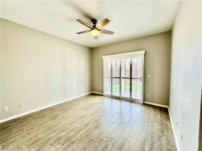 Building Photo - 8645 Emerald Grove Way