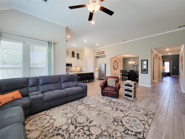 Building Photo - 18727 Evanhale Bend Dr