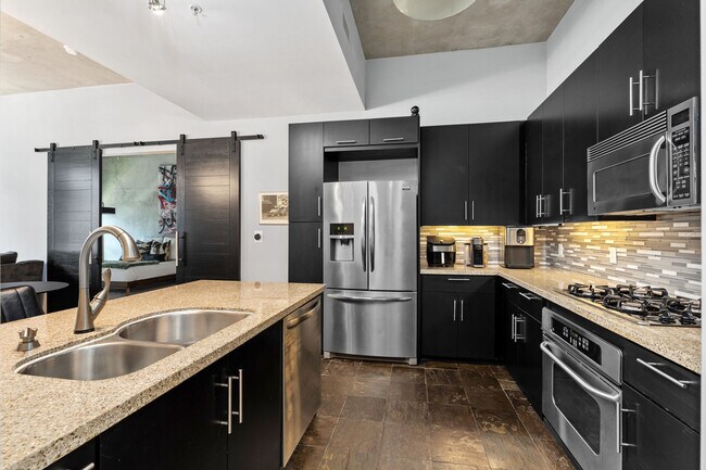 Building Photo - 1050 Island Ave