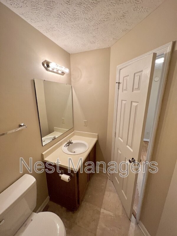 Building Photo - 1703 Winnabow Dr