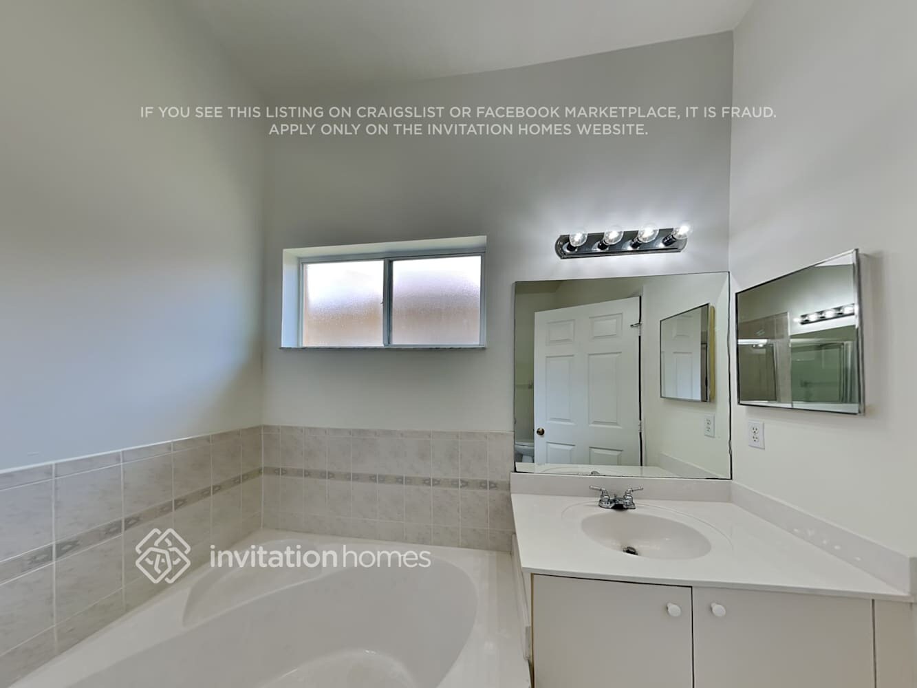 Building Photo - 14063 Southwest 32nd St