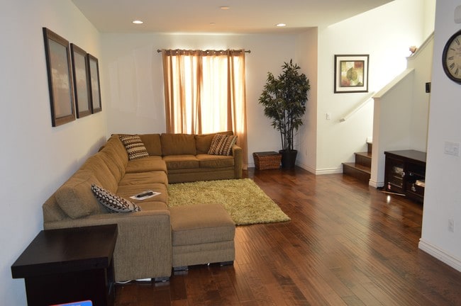 Building Photo - 5565 Ocean