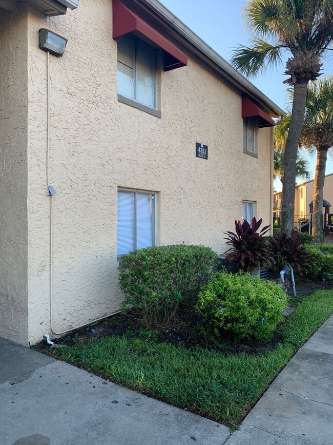 Primary Photo - FOR RENT!!! SPACIOUS 3 BEDROOM 2 BATHROOM ...