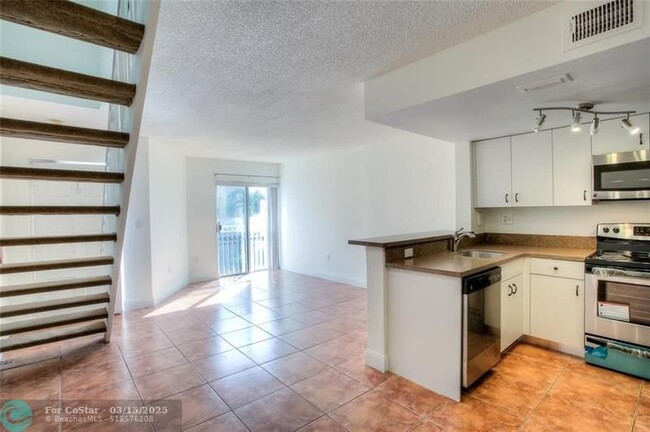 Building Photo - 510 NW 86th Pl