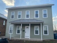 Building Photo - 225 N 6th St