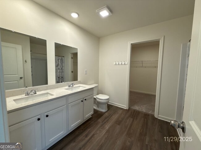 Building Photo - 148 Flowering Cherry St