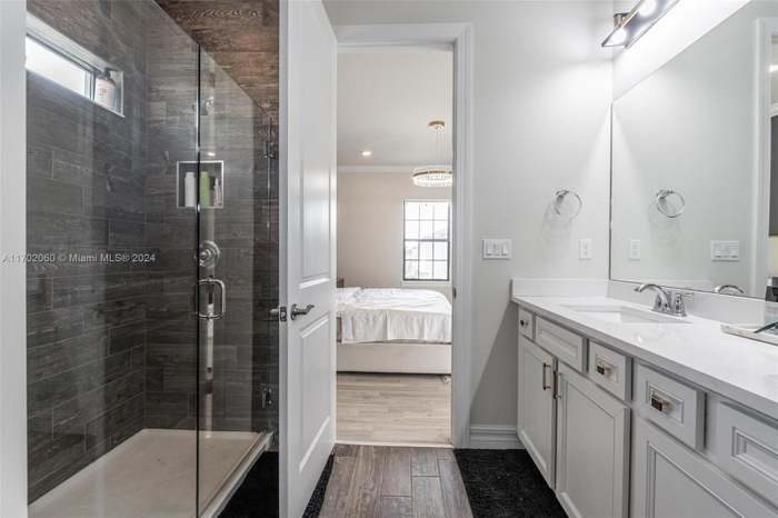 Building Photo - 4470 Gramercy Dr