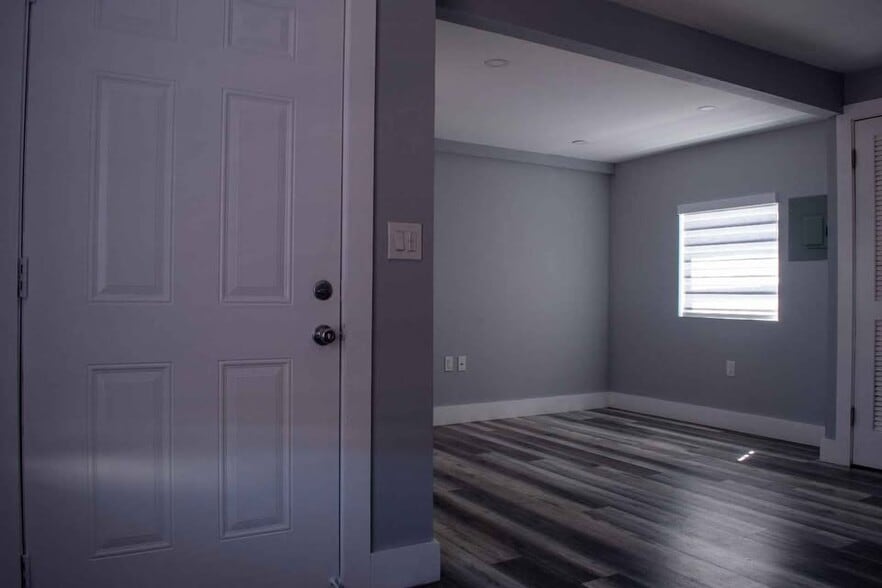 Living room - 1652 NW 1st St