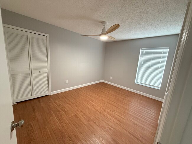 Primary Photo - 8820 Tottenham Way