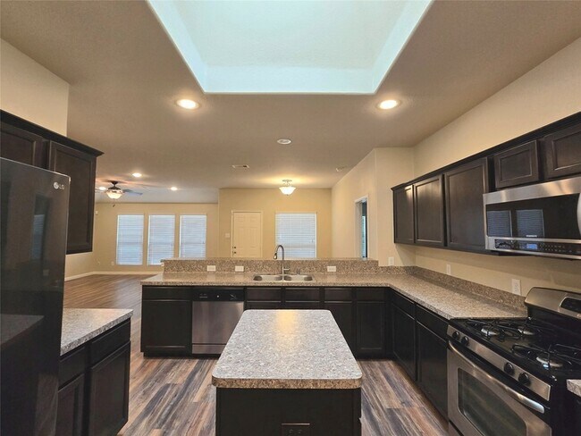 Building Photo - 12525 Canyon Hill Drive