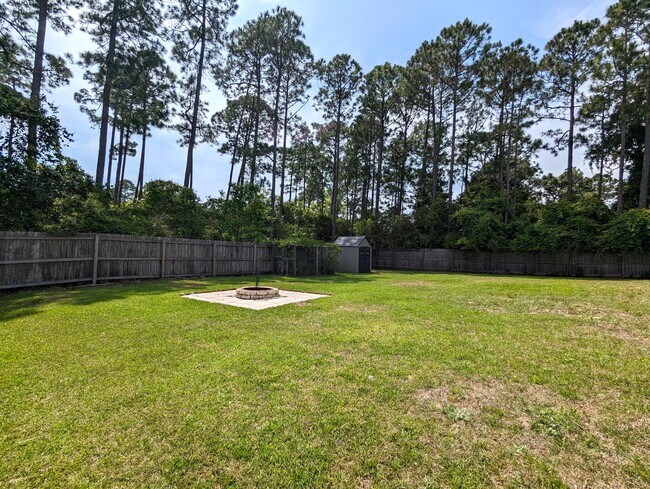 Building Photo - 8249 Escola St