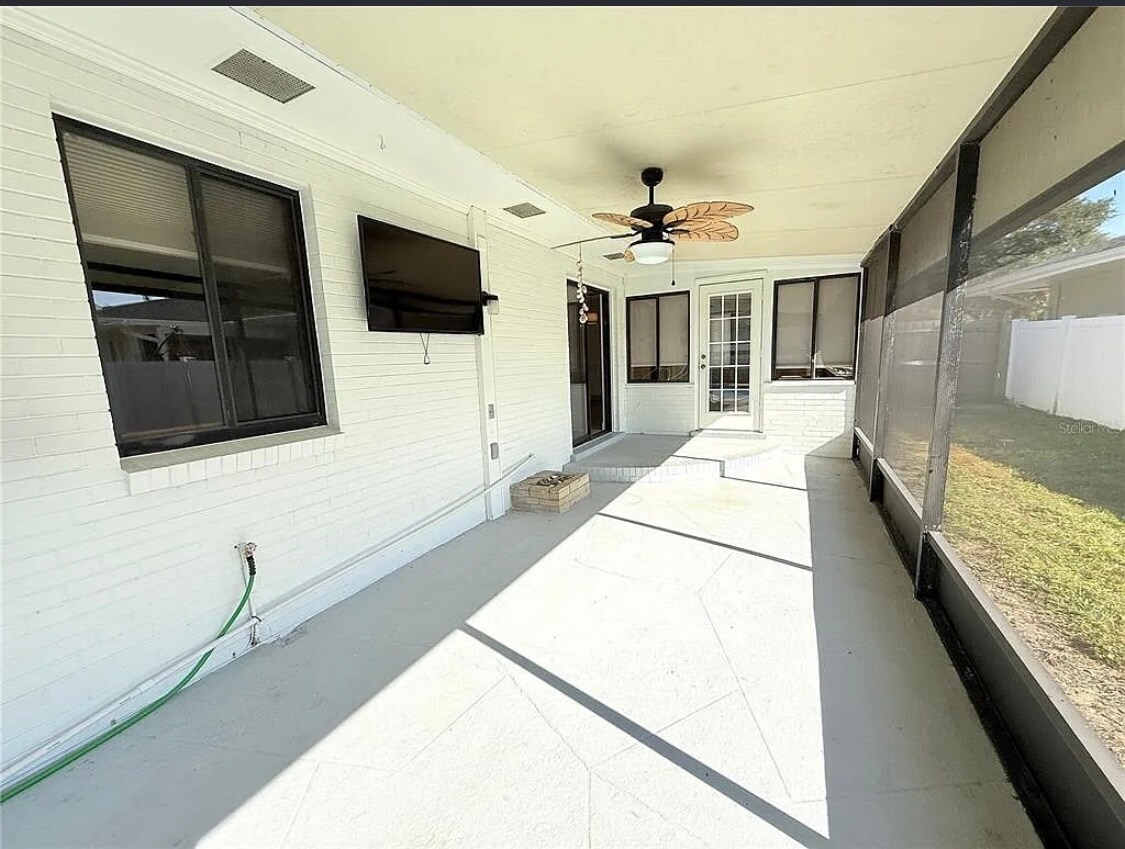 Fully enclosed porch - 225 Cevera Dr