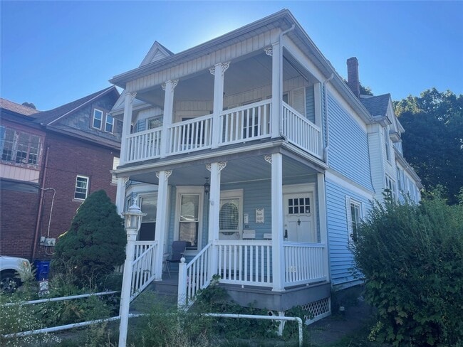Primary Photo - 937 W 9th St