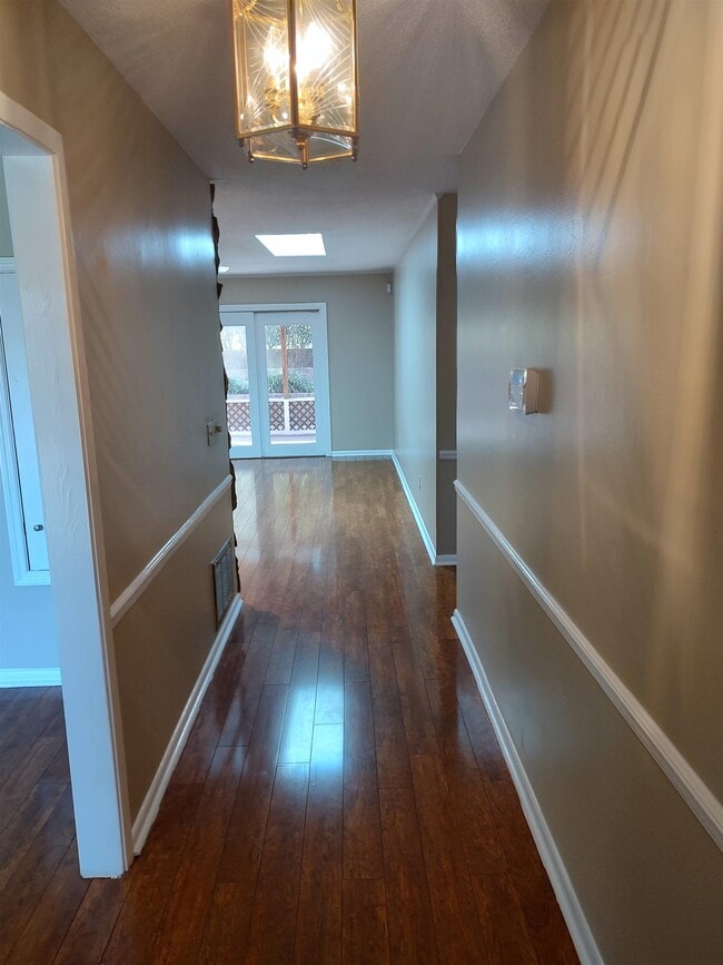 Building Photo - 1533 Woodgate Way