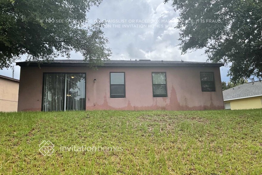 Building Photo - 3680 Briar Run Dr
