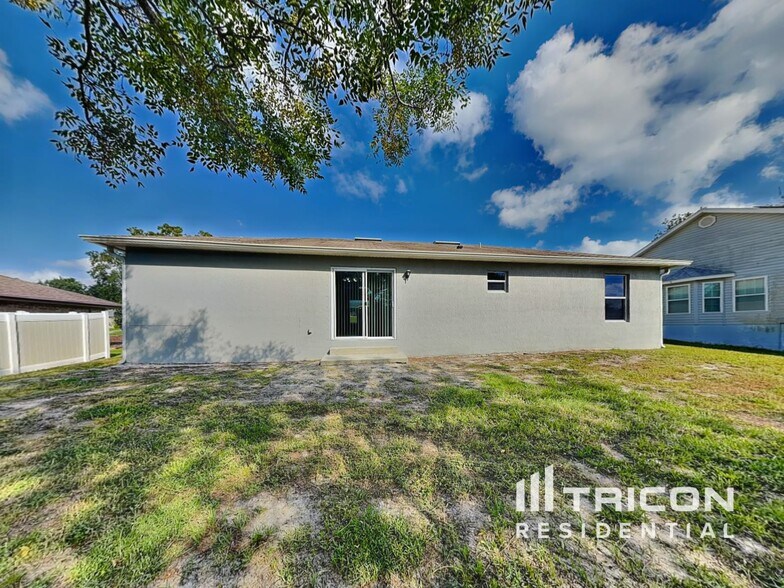 Building Photo - 938 Millenbeck Ave