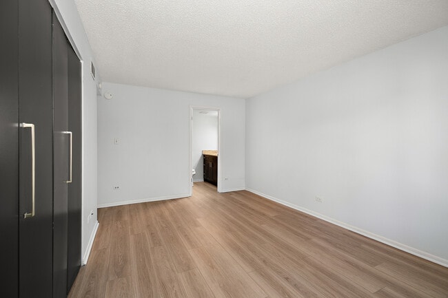 Building Photo - 15717 Orlan Brook Dr